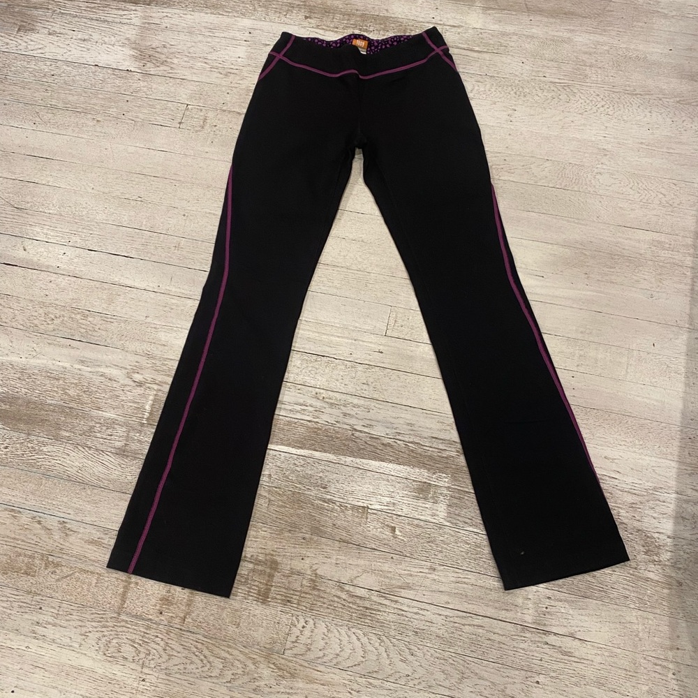 COPY - Lucy black yoga pants with gorgeous lavender stripes size small - Picture 9 of 12